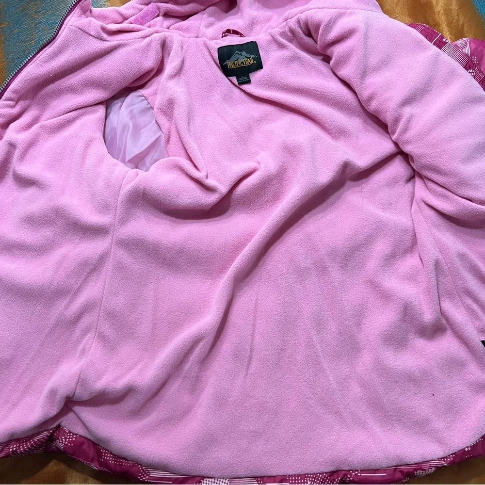 NWT Pacific Trail Insulated Hooded Jacket Pink Large with fleece detachable hood
